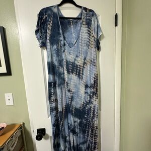Blue Tie-Dye Maxi Dress